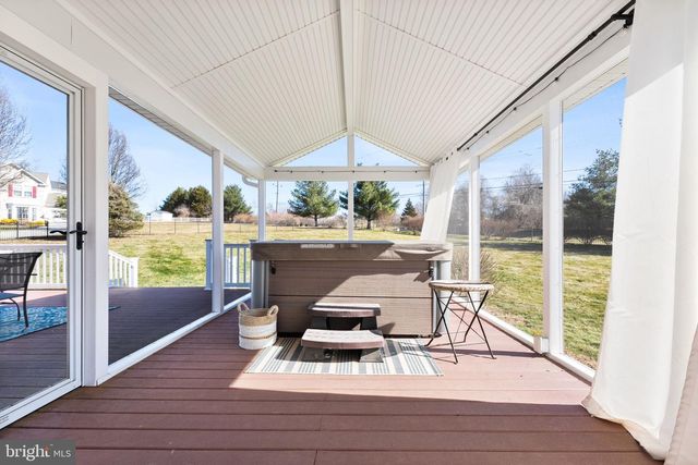 4 MCKEAN CIR, West Grove, PA 19390