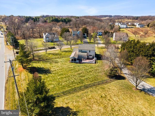 4 MCKEAN CIR, West Grove, PA 19390