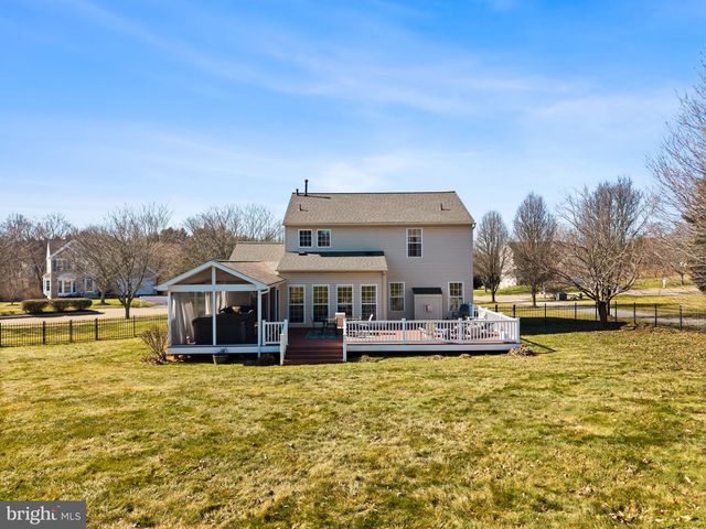 4 MCKEAN CIR, West Grove, PA 19390