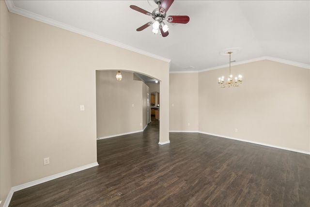 6500 Spencer Drive, Arlington, TX 76002