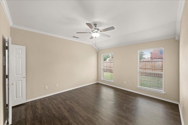6500 Spencer Drive, Arlington, TX 76002