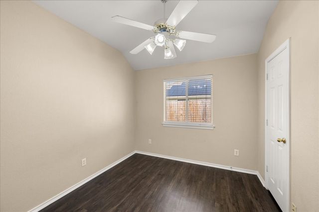 6500 Spencer Drive, Arlington, TX 76002