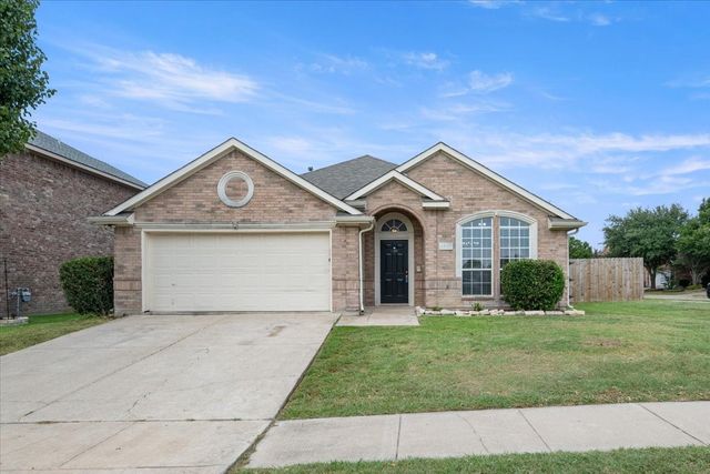 6500 Spencer Drive, Arlington, TX 76002
