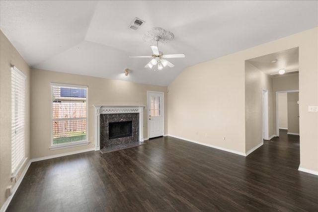 6500 Spencer Drive, Arlington, TX 76002