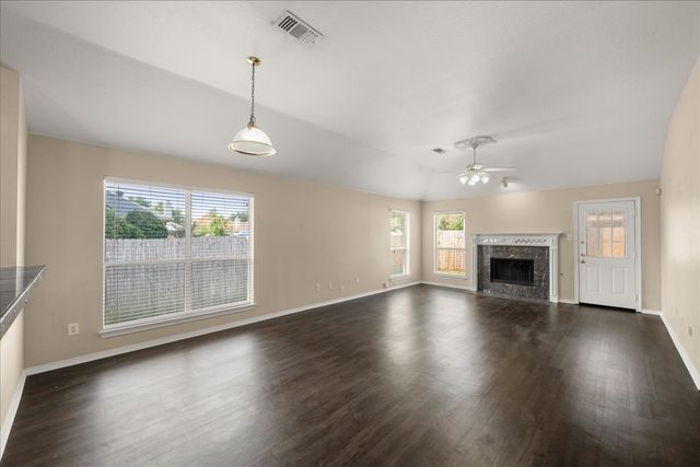 6500 Spencer Drive, Arlington, TX 76002