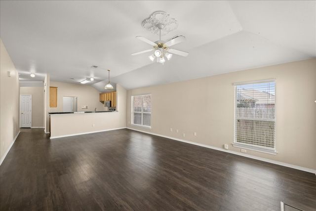 6500 Spencer Drive, Arlington, TX 76002