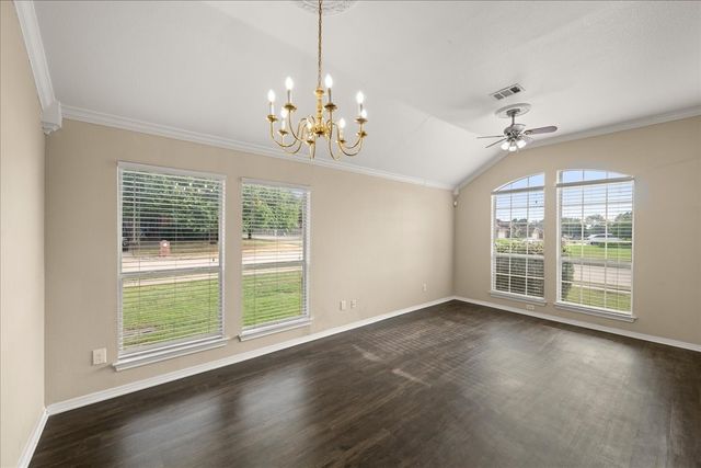 6500 Spencer Drive, Arlington, TX 76002
