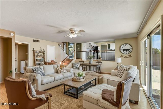 8529 W PERSHING Avenue, Peoria, AZ 85381