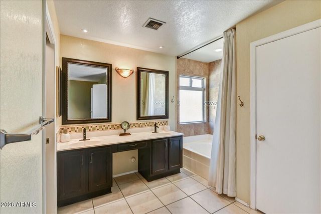 8529 W PERSHING Avenue, Peoria, AZ 85381