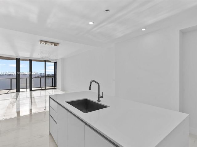 700 NE 24th Street 503, Miami, FL 33137