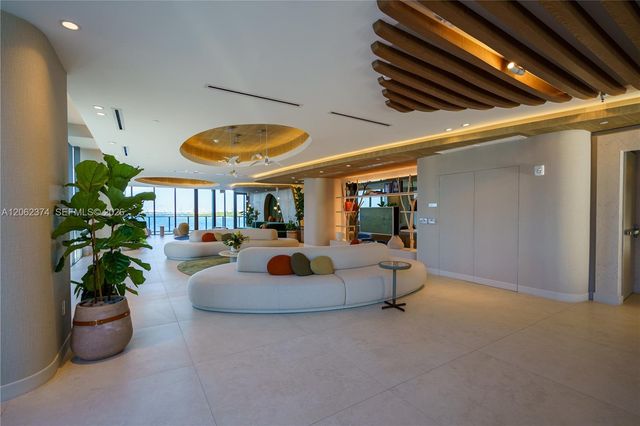 700 NE 24th Street 503, Miami, FL 33137