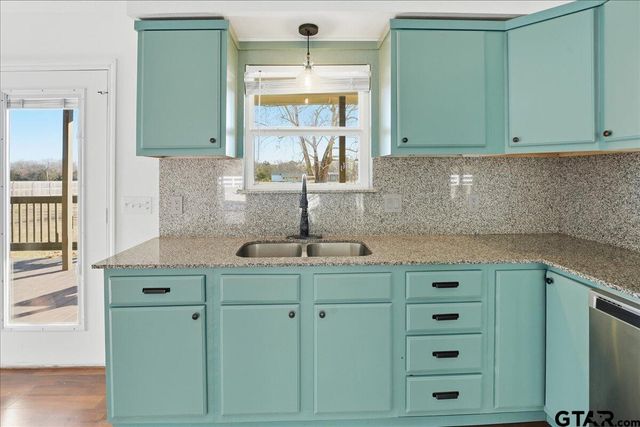 999 County Road 2950, Alba, TX 75410