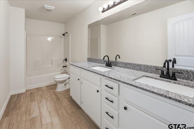 999 County Road 2950, Alba, TX 75410