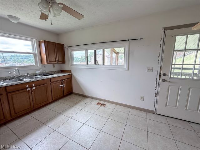 2500 Broadway Extension, Parkersburg, WV 26101