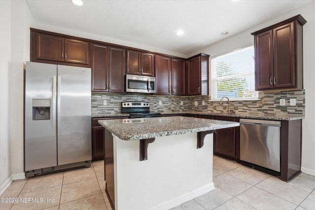 152 NELSON Lane, St. Johns, FL 32259