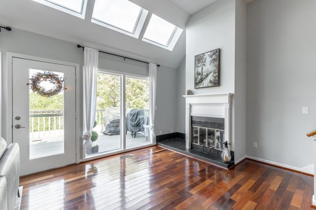 120 Douglas Street B5, Chattanooga, TN 37403