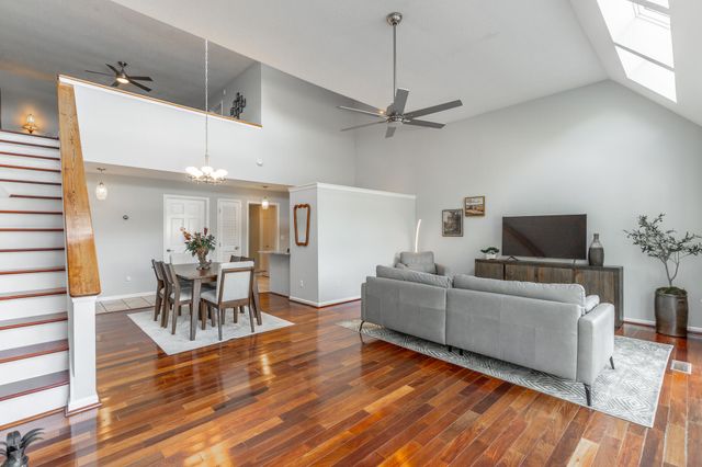 120 Douglas Street B5, Chattanooga, TN 37403