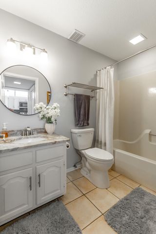 120 Douglas Street B5, Chattanooga, TN 37403