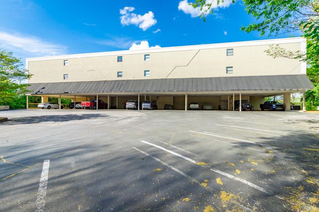 120 Douglas Street B5, Chattanooga, TN 37403