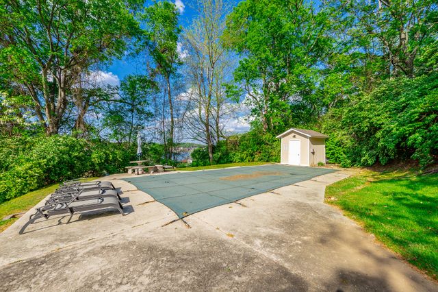 120 Douglas Street B5, Chattanooga, TN 37403