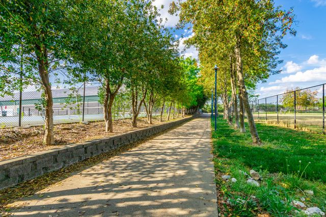 120 Douglas Street B5, Chattanooga, TN 37403