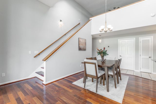 120 Douglas Street B5, Chattanooga, TN 37403