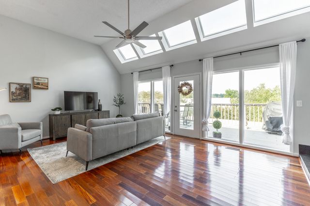 120 Douglas Street B5, Chattanooga, TN 37403