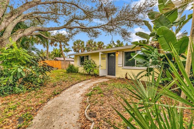 830 E 3RD STREET, Englewood, FL 34223