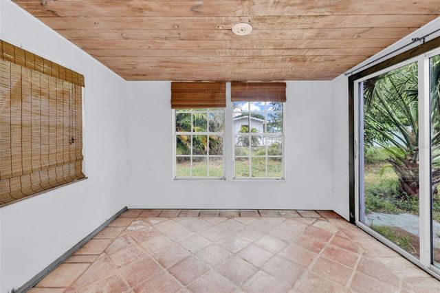 830 E 3RD STREET, Englewood, FL 34223