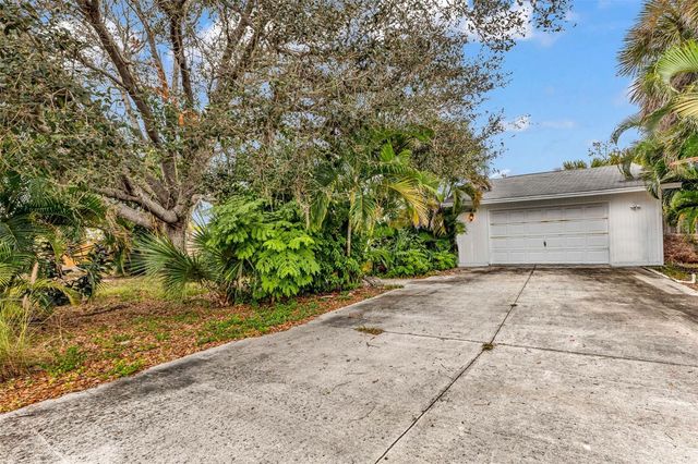 830 E 3RD STREET, Englewood, FL 34223