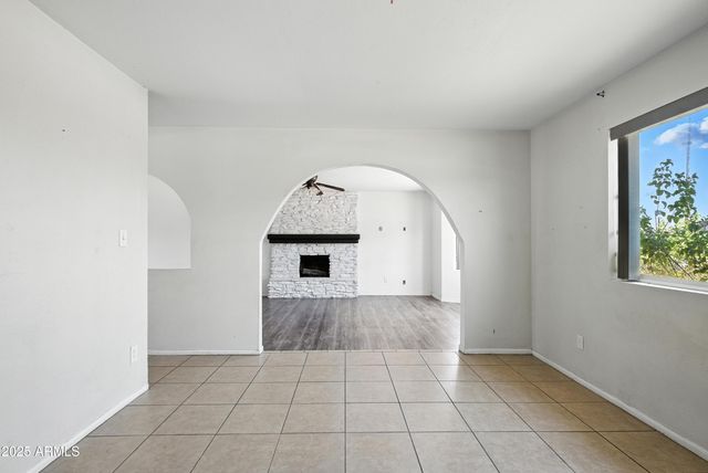 3724 W BLOOMFIELD Road, Phoenix, AZ 85029