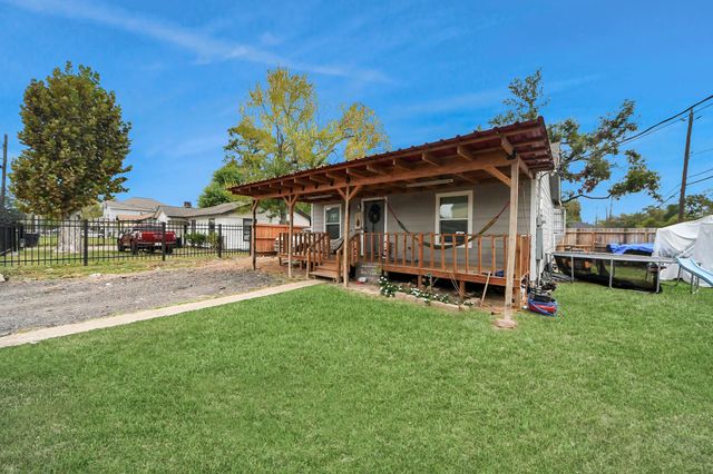 8125 Darlington Drive, Houston, TX 77028