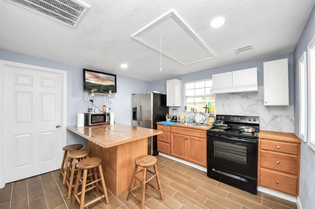 8125 Darlington Drive, Houston, TX 77028