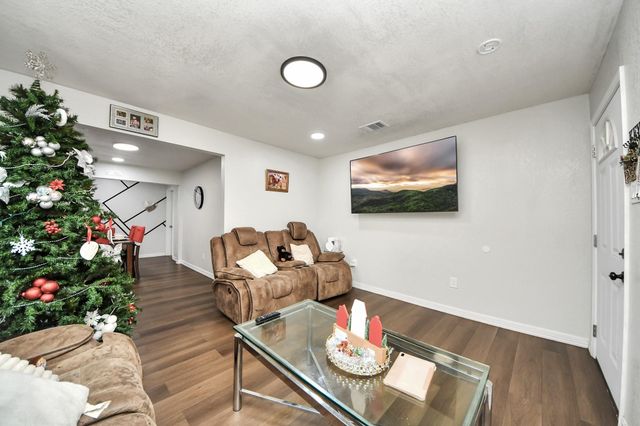 8125 Darlington Drive, Houston, TX 77028