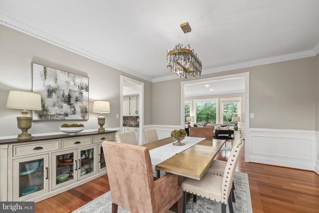 517 SENECA RD, Great Falls, VA 22066
