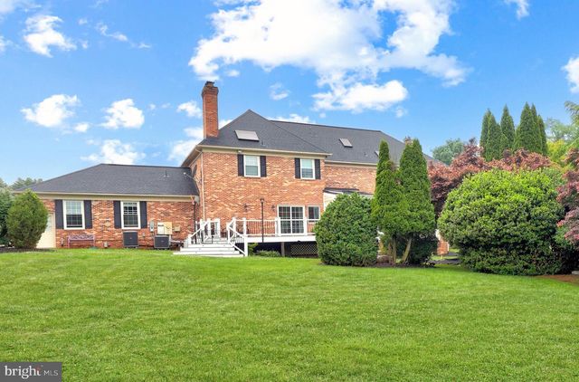 517 SENECA RD, Great Falls, VA 22066