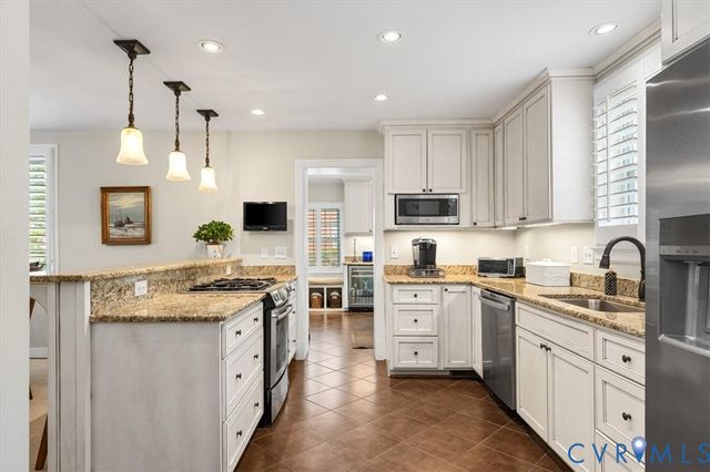 5806 W Club Ln, Henrico, VA 23226
