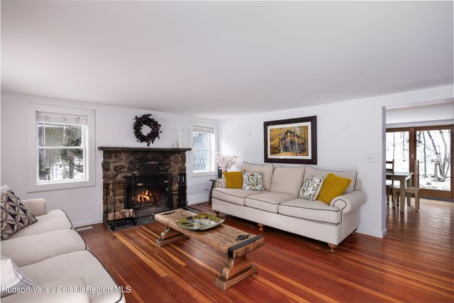 257 W Saugerties Road, Woodstock, NY 12498