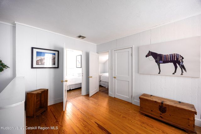 257 W Saugerties Road, Woodstock, NY 12498