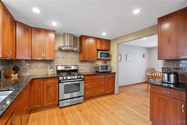 8653 Bayview Drive, Cicero, NY 13039