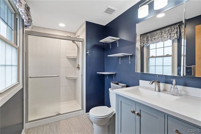 8653 Bayview Drive, Cicero, NY 13039