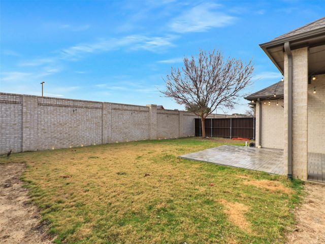 2056 Remington Drive, Irving, TX 75063