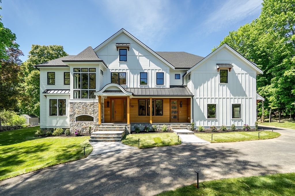 10 Fairlawn Lane, Lexington, MA 02420