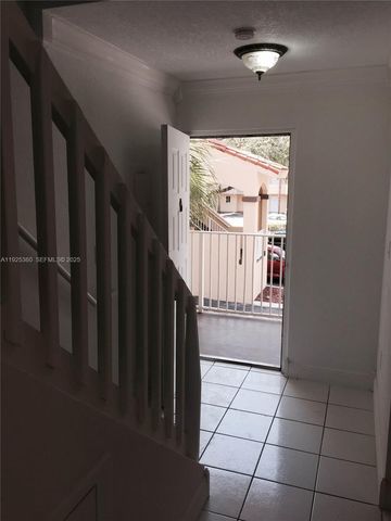 2780 W 76th St 205, Hialeah, FL 33016