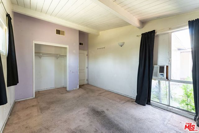 9870 Woodale Avenue, Arleta, CA 91331