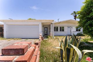 9870 Woodale Avenue, Arleta, CA 91331