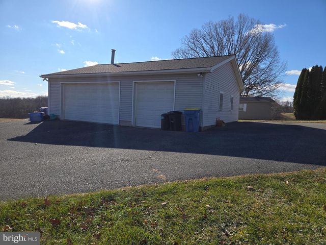 1037 WESTERN CHAPEL, New Windsor, MD 21776