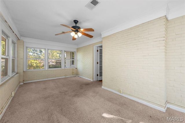 1025 Glenmoor Lane, St Louis, MO 63122