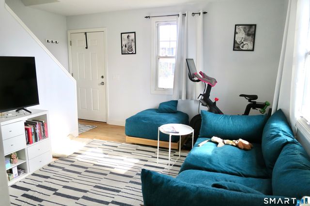 104 Sylvan Knoll Road, Stamford, CT 06902