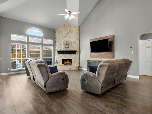 1803 Timber Ridge Drive, Frisco, TX 75036
